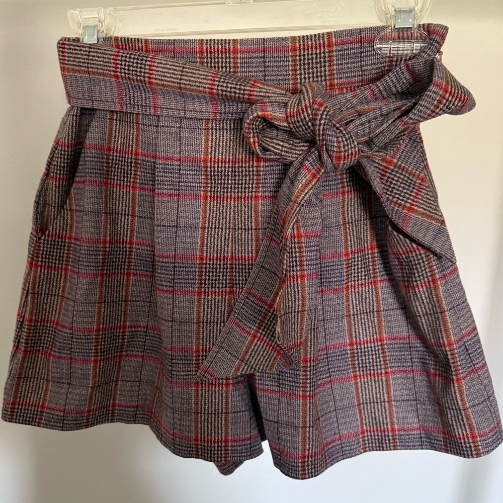 Hunter Bell Plaid Wool Blend Shorts With Tie Belt Size 2